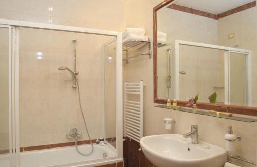 Rione XI Sant'Angelo Bed & Breakfast | Residenza Gens Julia