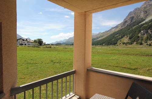 Sils-Maria Apartment | Residenza Lagrev - 1 1/2 room flat no. 021 - type 15A - mezzanine floor - west