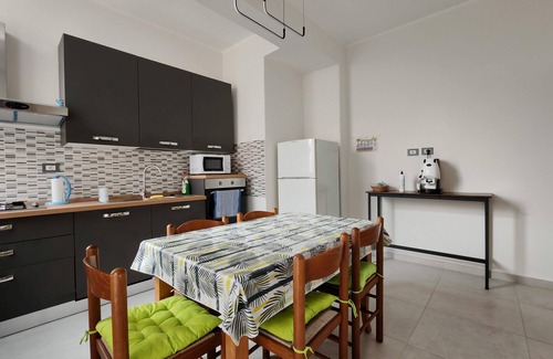 Old Town Apartment | Residenza Missori: Comfort within walking distance of Duomo and Mercato Storico, free park.