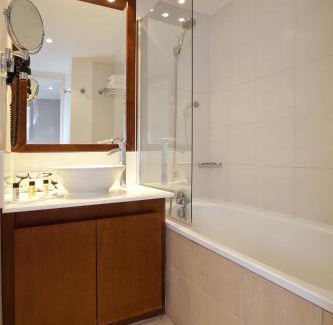 Faubourg de l'Arche Apartment | Residhome Courbevoie La Défense