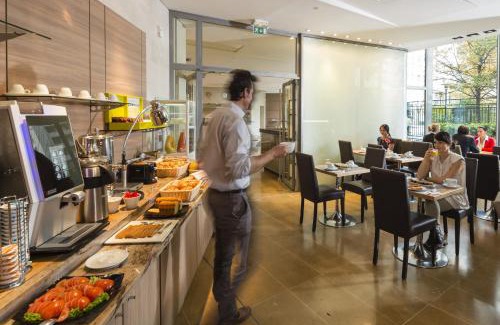 Faubourg de l'Arche Apartment | Residhome Courbevoie La Défense