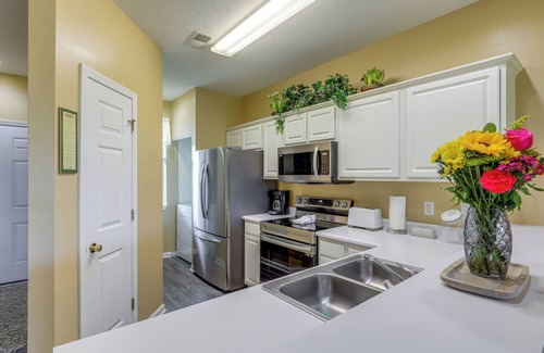 Carolina Forest Condo | Resort Amenities: Bright Condo in Myrtle Beach!