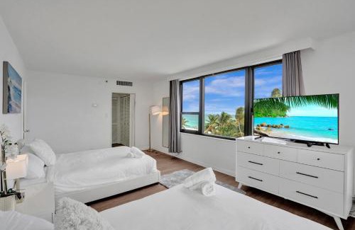 Mid Beach Apartment | Resort beach condo w beach service 601