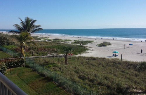 Cocoa Beach Condo | Resort beachfront suite - RIGHT ON Cocoa Beach!