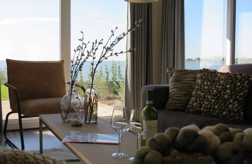 Bovenkarspel House | Resort Markermeer 4