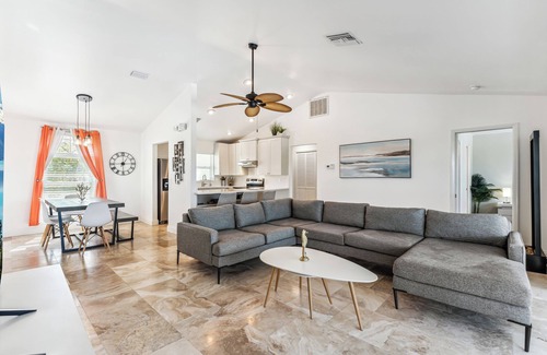 Mid Island House | Resort Oasis 4-bed/4.5 bath + Pool + Boat & Jet Ski Lifts, Game Room + Gym!