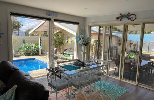 Broken Hill House | Resort on Morgan with Beautiful Private Pool, Pet Friendly
