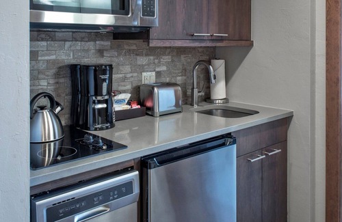 Breckenridge Condo | Resort Property, Grand Colorado on Peak 8, Ski in/Ski out