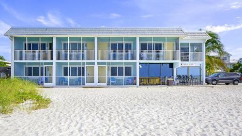 Holmes Beach Resort | Resort Sixty-Six