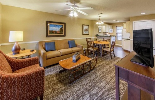 South Lee House | Resort Stay with Arcade, Heated Pool, Sports Courts & Family Perks