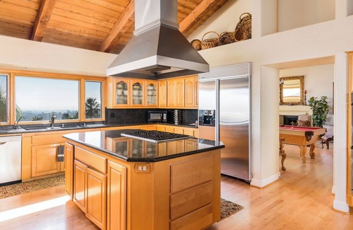 Escondido House | Resort-Style Estate w/Pool, Game Room & Valley Views | The Tennis Ranch