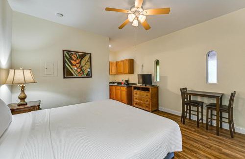 Naples Apartment | Resort-Style Studio 15 Mi to Everglades NP