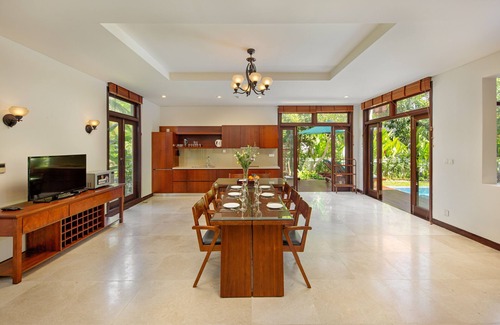 Ngu Hanh Son Villa | Resort Villa Da Nang By Abogo