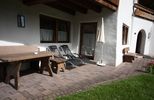 Leutasch Apartment | Rest and relaxation in a cozy apartment in Tyrolean country house style
