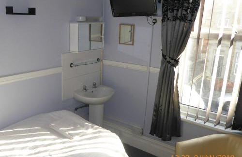 North Shore Bed & Breakfast | Rest and Welcome B&B, Blackpool