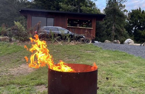 Karangahake Cabin | Rest n Relax . . Peaceful relaxed retreat, great views, close to beach and bush