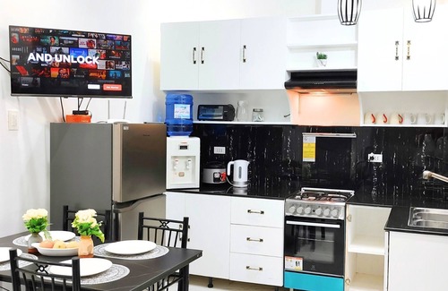 Ormoc House | Rest. Relax. Recharge. Do it all at Mountain View Cottage