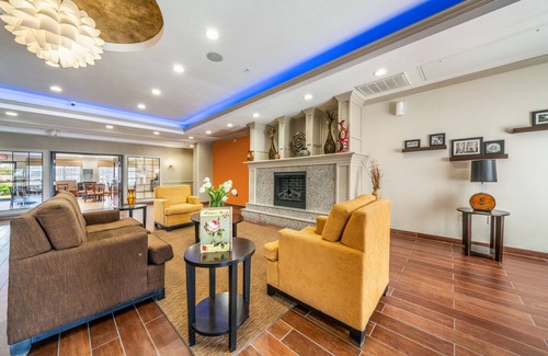 Houston Hotel | Rest Well Inn & Suites