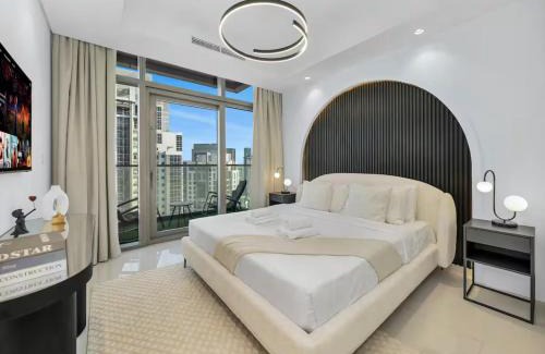Trade Centre 1 Apartment | Restay Homes at Paramount Midtown Hotel - Highest infinity pool access with Burj View