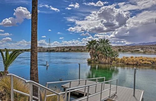 Bullhead City House | Restful Riverfront Retreat with Private Dock and Patio