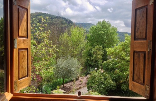Cantobre House | Restored 17th century sheepfold with large grounds and private pool