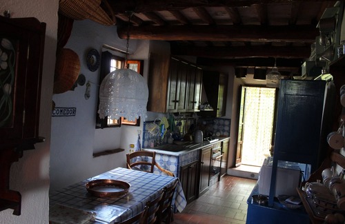 Castellina in Chianti House | Restored farmhouse in heart of chianti with swimming pool and tennis court.