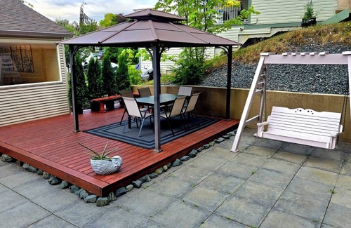 Regional District of Nanaimo House | Retreat by Westwood Lake- Sleeps 4 adults plus your kids!