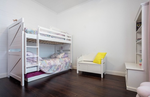 Duranbah Cottage | Retreat in a stunning cottage, minutes from beaches and Gold Coast Airport.