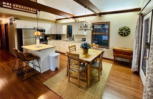 Russells Point House | ReTreat Yourself on the Lake!