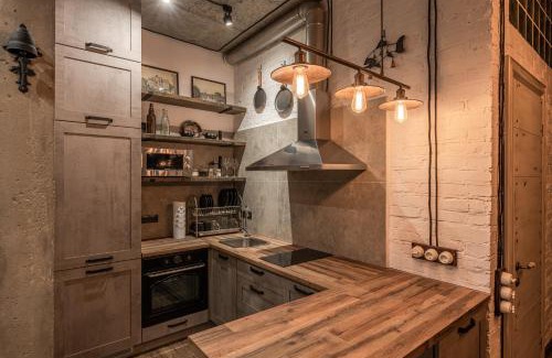 Pechers'kyi District Apartment | Retro loft apartment in the French Quarter