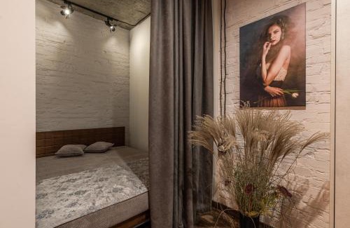 Pechers'kyi District Apartment | Retro loft apartment in the French Quarter