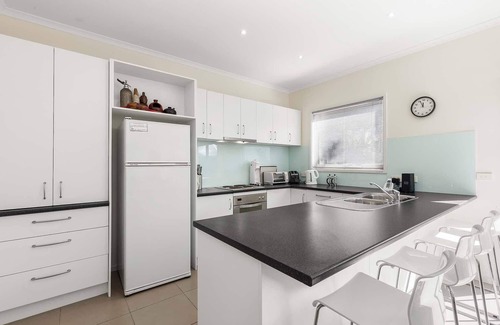 Anglesea House | Retro Twist , Modern Town House