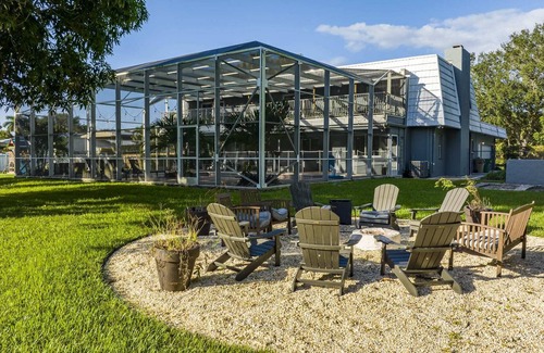 Davie Villa | Reunion Resort 7 BR with POOL & Fun-spaces