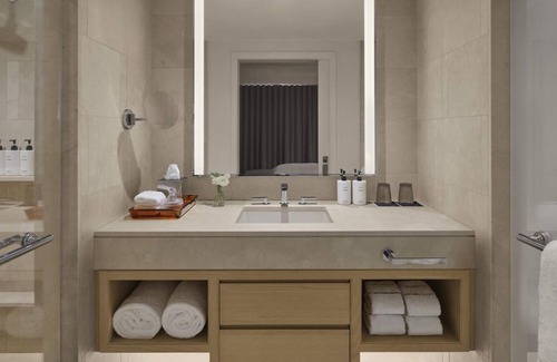 Back Bay East Hotel | Revel In The Lap of Luxury! 2 Relaxing Units near Prudential Tower, Pets Allowed