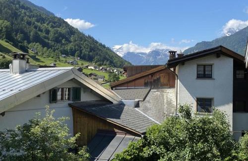 Schwanden Apartment | Revier beim Dorfbrunnen