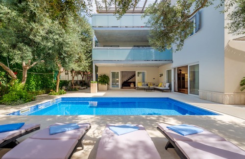 Split Apartment | Rex Exclusive 5* Apartment-5 minute walk from Diocletian"s palace and famous R