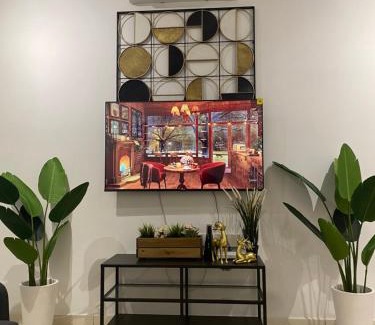 Kota Warisan Apartment | Reylin Alanis Suite/Free Wifi & Netflix/Airport Shuttle Service