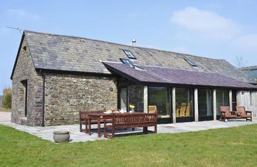 Pentrefelin House | Rhandir Long House