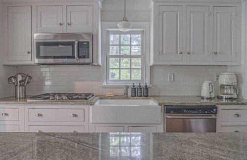 Rhinebeck Apartment | Rhinebeck Perfection - One Level w/2 Living Areas