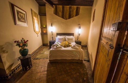 El Mokhifa House | Riad Dar Victoria, A house in the heart of an old Medina