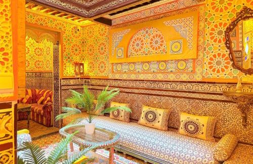 Medina of Tetouan Hotel | Riad Las mil y una noches 2 Tetuan