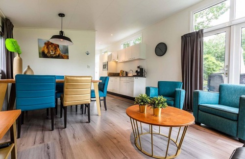 Aalst Ski Chalet | ✓ Rialto at Recreatiepark het Esmeer ✓ Holiday home for 5 persons ✓ Located in Aalst (Gelderland) ✓ Waterside holiday park ✓ Book directly through the park