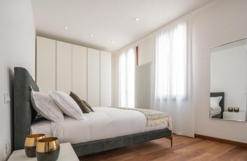 San Polo Apartment | Rialto Deluxe Grand Canal View R&R