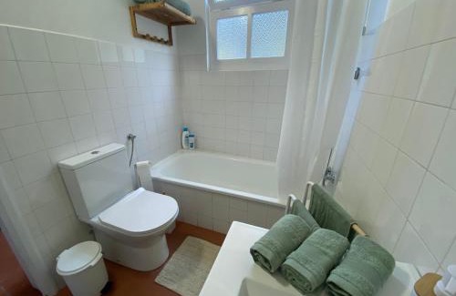 Nordeste Ski Chalet | Ribeira do Guilherme - Watermill house Botanic Garden