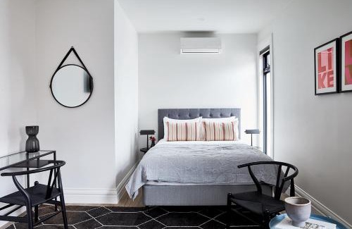 Richmond North Apartment | Richmond Studios by Short & Long Stays