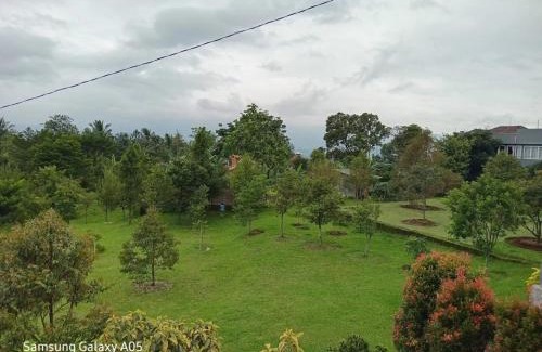 Cijeruk Villa | Riel's farm by nyaman Disini