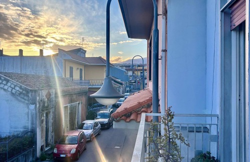 Scillichenti House | Rifugio di Stazzo Holiday Home for Groups of 20 People