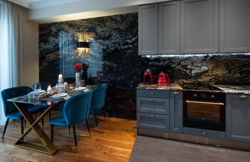 Centrs Apartment | Riga Active Center Luxury Two Bedroom Apartment With Parking