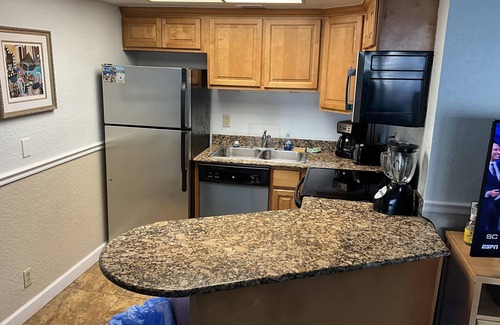 Lake View Apartment | Right on the Beach !n3rd Floor Corner unit !nAmazing Views !