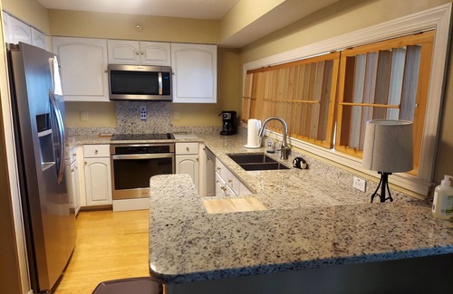 Destin Condo | Right On The Beach. Just Steps To Sand